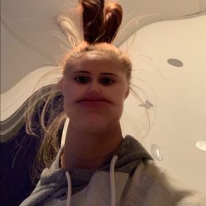 Meet your Posher, Nina